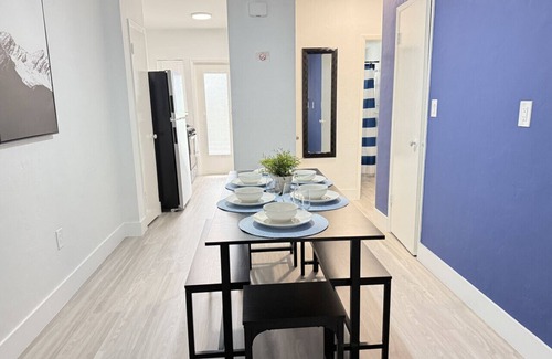 West Avenue Apartment | Sun-Kissed Coastal Gem walk to Lincoln Mall & South Beach