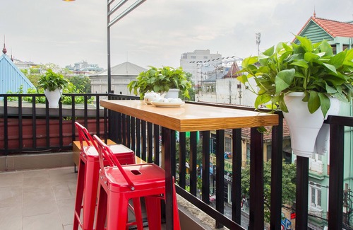 Ba Dinh Apartment | Sun-kissed & Large Studio inside Old Quarter - Em Am Studio Ha Noi