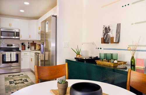 Racquet Club West Condo | Sun-Kissed Retreat for Snowbirds w/Pool