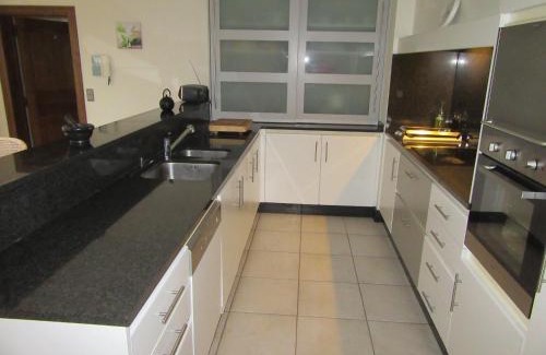 Lampernisse Villa | Sun-kissed Villa in Diksmuide with Garden, Sauna