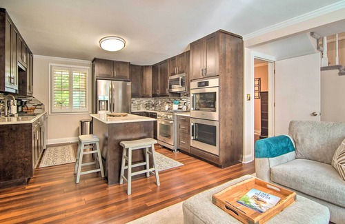 Como House | Sun-Lit Lake Geneva Sanctuary w/BBQ Patio!