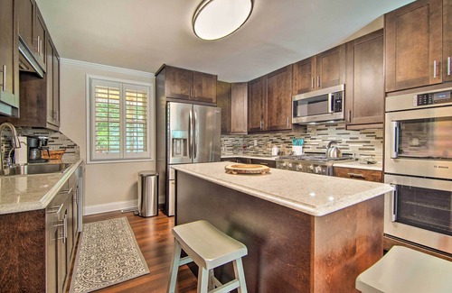 Como House | Sun-Lit Lake Geneva Sanctuary w/BBQ Patio!