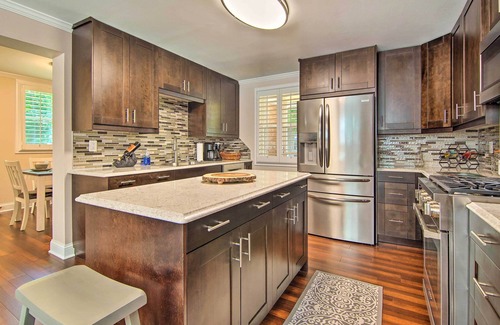 Como House | Sun-Lit Lake Geneva Sanctuary w/BBQ Patio!
