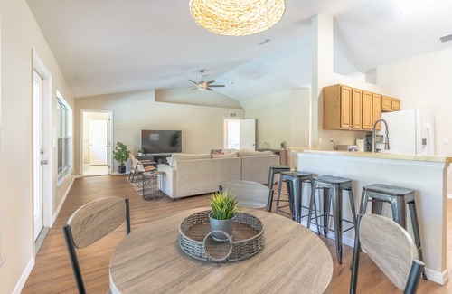 Diplomat House | Sun N Fun! Heated Pool & Game Room