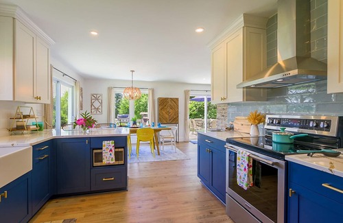 Searsport House | Sun, salt and sand @ Heart Rock House! Private beach/8 min drive to Belfast!