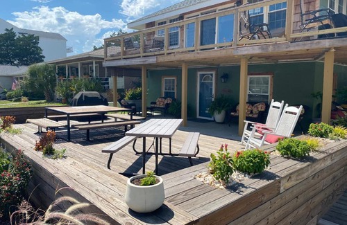 Crescent Beach Apartment | Sun & Sea Therapy