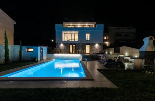 Kornic Villa | Sun & Sea Villa