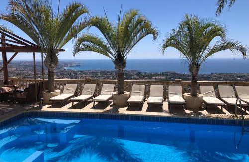Peyia Town Villa | Sun Set Suite Villa