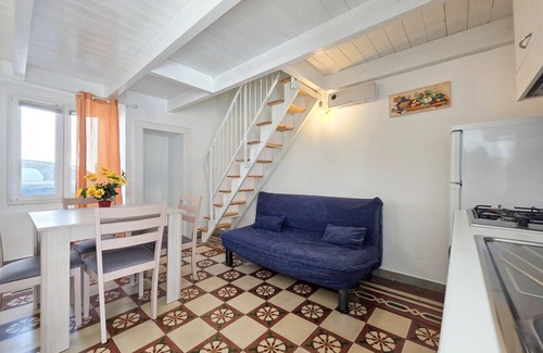 Torre Suda Apartment | Sun vacation home with whirlpool