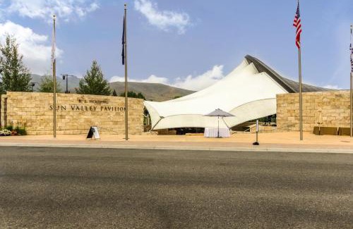 Elkhorn Village Apartment | Sun Valley Retreat