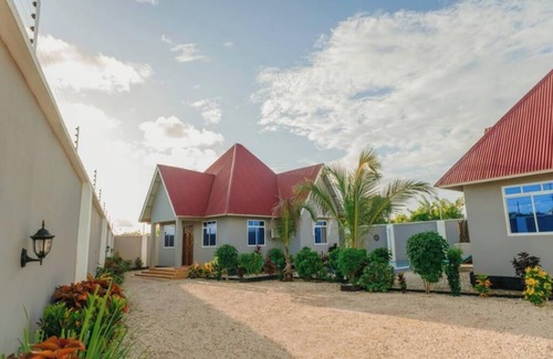 Paje Villa | Sun Villa B- Private Pool & games