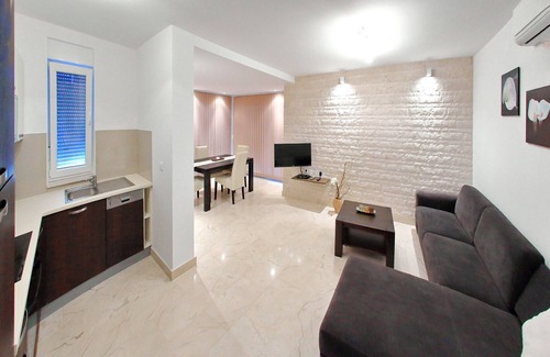 Kozino Apartment | Sunadria Apartments A2