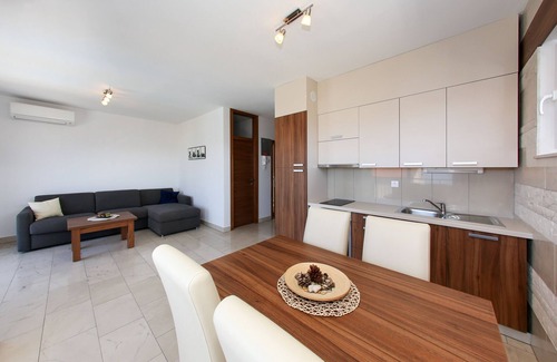 Kozino Apartment | Sunadria Apartments B5