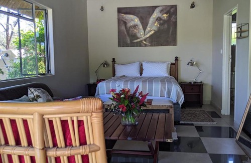 Kazungula Hotel | Sunbirds Cottage
