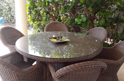 Apple Hall Villa | Sunburst Villa with Ocean View. 5 minutes to the Stunning Bottom Bay Beach.