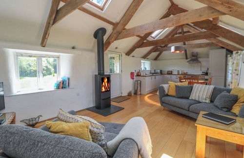 Perranporth Cottage | SUNBURY BARN, pet friendly, character holiday cottage in St Agnes