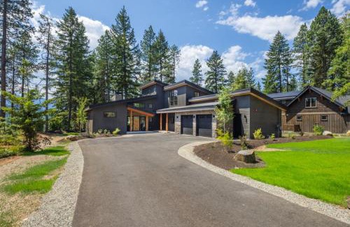 Roslyn House | Suncadia 5 Bdrm Home Nestled in the Forest Perfect Private Retreat