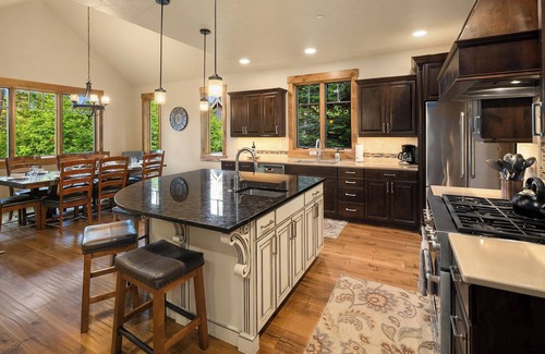 Cle Elum House | Suncadia's Best! Three Sisters Lodge * 3 Masters * Game Room * Hot Tub * Pets