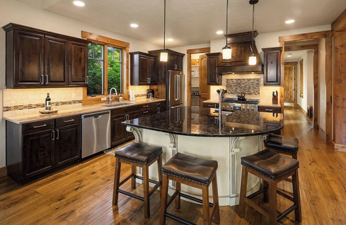 Cle Elum House | Suncadia's Best! Three Sisters Lodge * 3 Masters * Game Room * Hot Tub * Pets