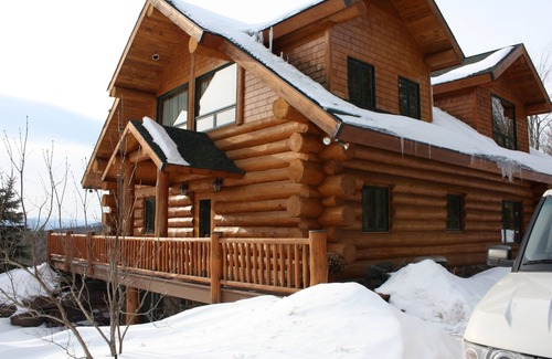 Windham House | 'Sundance Vistas - Log Home ' - 2 Miles From Windham Ski Mountain