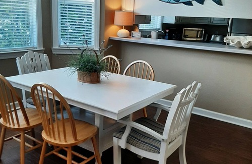 Clipper Cove Cottage | SUNDIAL COTTAGE: CRYSTAL BEACH, DESTIN, FL. PRIVATE POOL!