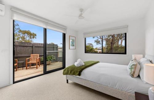 Barwon Heads House | Sundrenched Barwon Heads