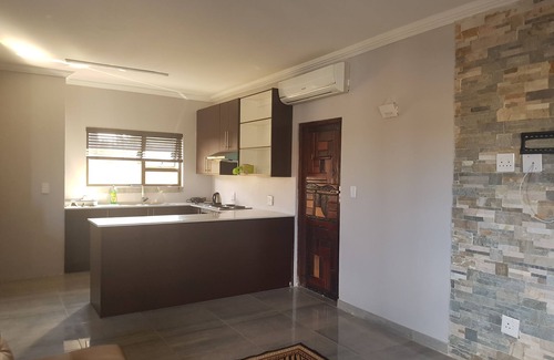 Vanderbijlpark House | Sunflower Guesthouse