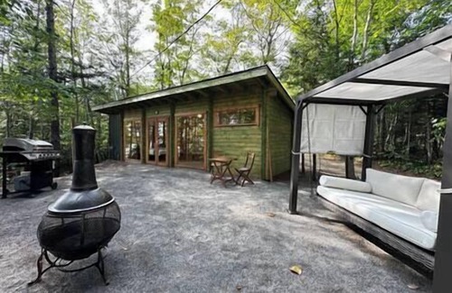 Kings County Cabin | Sunken Escapes ZEEK (Unit 6)