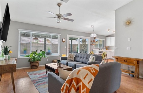 Deer Valley House | Sunkissed Private Pool 3BR Oasis w Outdoor Lounge