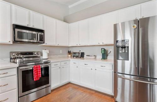 Deer Valley House | Sunkissed Private Pool 3BR Oasis w Outdoor Lounge