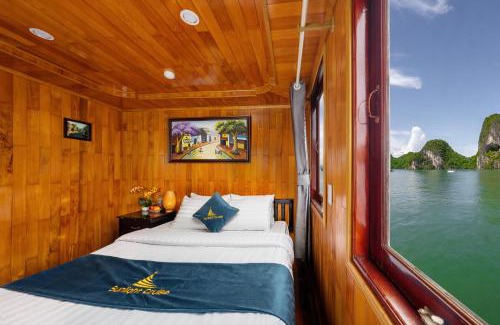 Cat Hai Boat Rental | Sunlight Boutique Cruise 69