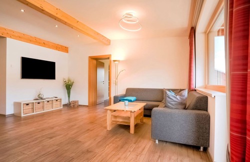 Gatschach Apartment | Sunlit Apartment near Ski Area in Weissensee