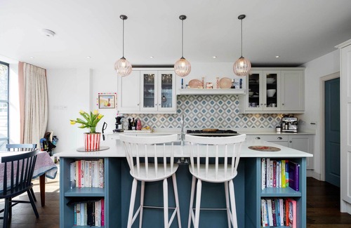 Wandsworth House | Sunlit Symphony, by Veeve