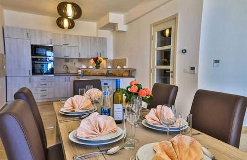 Rezevici Villa | Sunniest Villa Orchid