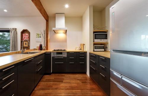 Otari-mura Ski Chalet | Sunnsnow Tall house
