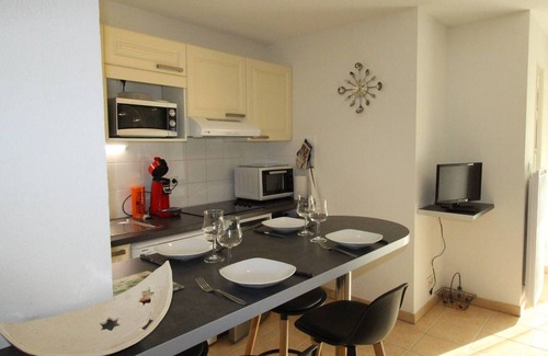 Montauban-de-Luchon Apartment | Sunny 2-Bedroom Apartment with Veranda and Private Garden in Montauban-de-Luchon