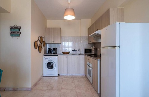 Skala Apartment | Sunny 2-BR Apartment in Mackenzie