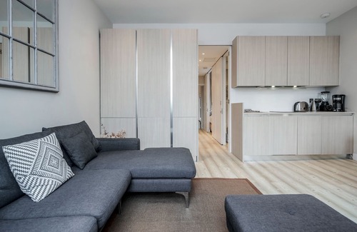 Redcliffe Apartment | Sunny 2-Double Bedroom Flat in Chelsea