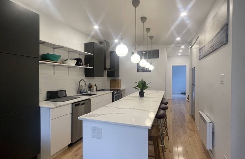 Villeray Apartment | Sunny 4 1/2 in Heart of Villeray and 15 min from Downtown by Public Transport