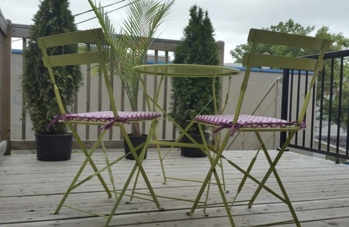 Villeray Apartment | Sunny 4 1/2 in Heart of Villeray and 15 min from Downtown by Public Transport