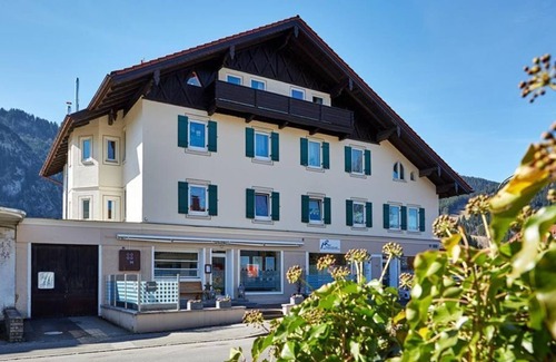 Oberammergau Apartment | Sunny Ammer Suite - Apartments Casavalu