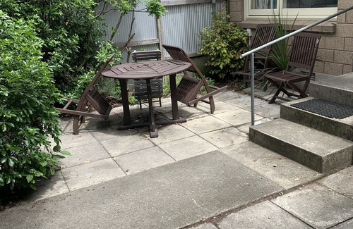 Merivale Condo | Sunny and secure at Carlton Cirner walking distance to City, Hagley Park etc