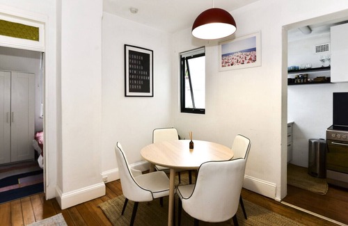 Surry Hills Condo | Sunny Apartment in Surry Hills