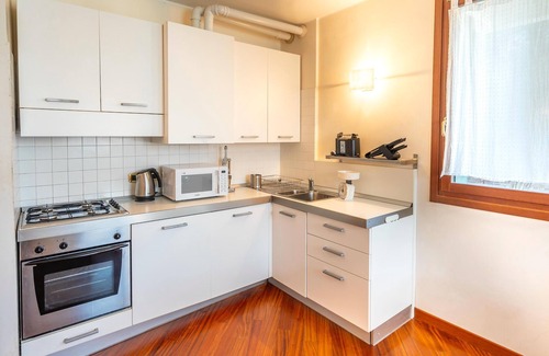 Molina Apartment | Sunny Apartment With A Lovely View