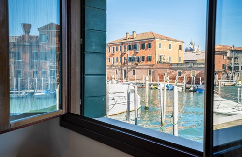 Molina Apartment | Sunny Apartment With A Lovely View