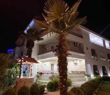 Gjerana House | Sunny apartments