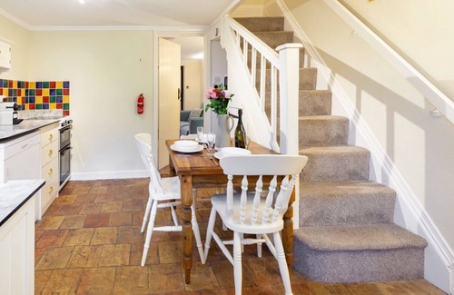 Mundesley Apartment | Sunny Beck Cottage - cosy cottage in Mundesley