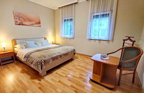 Dunaujvaros Villa | Sunny City House Dunaújváros