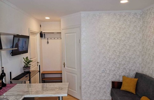 Chugureti Apartment | Sunny&cosy Ingeo Rooms Near Dry Bridge With Green Inner Balcony :)