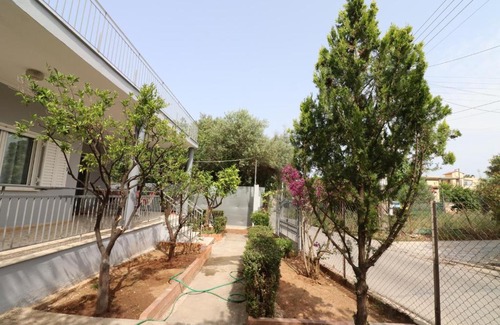 Spata-Artemida House | Sunny Cottage near the beach